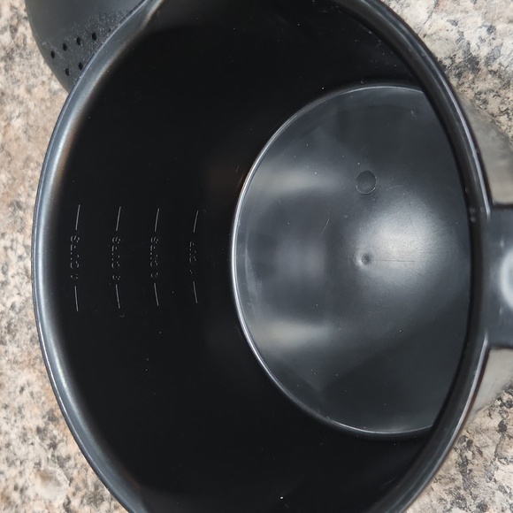 Pampered Chef steamer - Picture 2 of 3